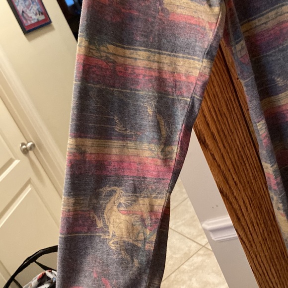 Long sleeve T-shirt - Picture 6 of 7